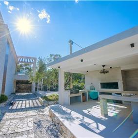 Luxury 5 Bedroom Beachfront Villa near Dubrovnik, Sleeps 11-12